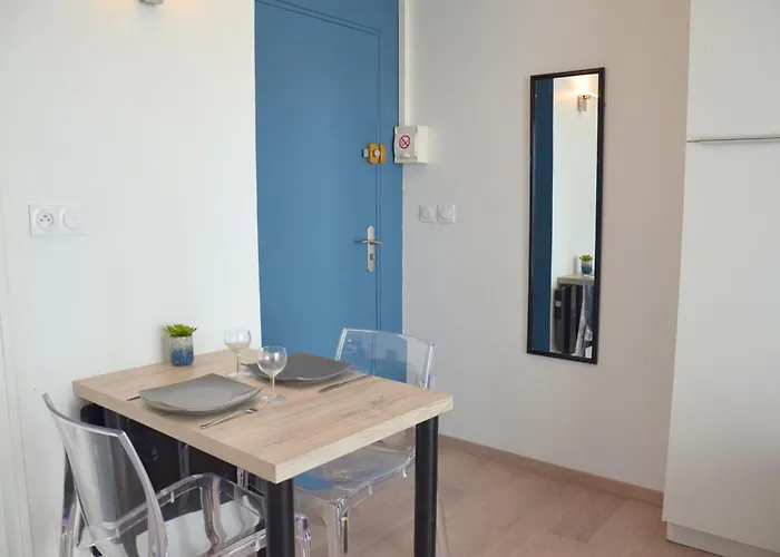 Studio, Proche De トゥール